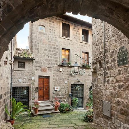 Alloggio Turistico "L'Incontro" 6 Βιτέρμπο Εξωτερικό φωτογραφία