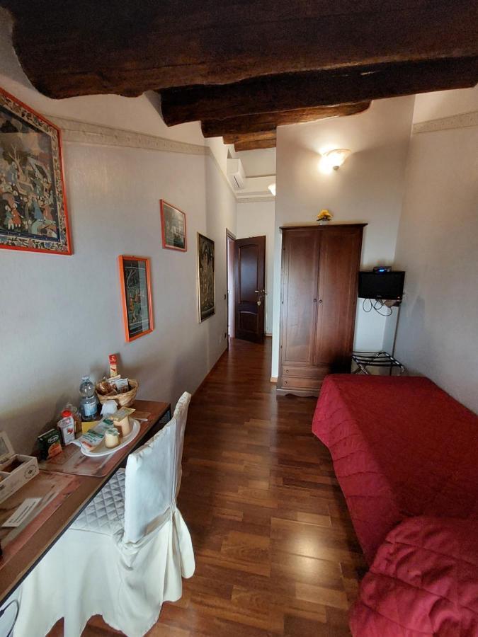 Alloggio Turistico "L'Incontro" 6 Βιτέρμπο Εξωτερικό φωτογραφία